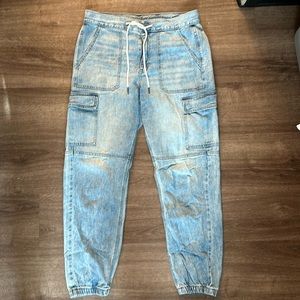 12 X-Long American Eagle Cargo Jeans
